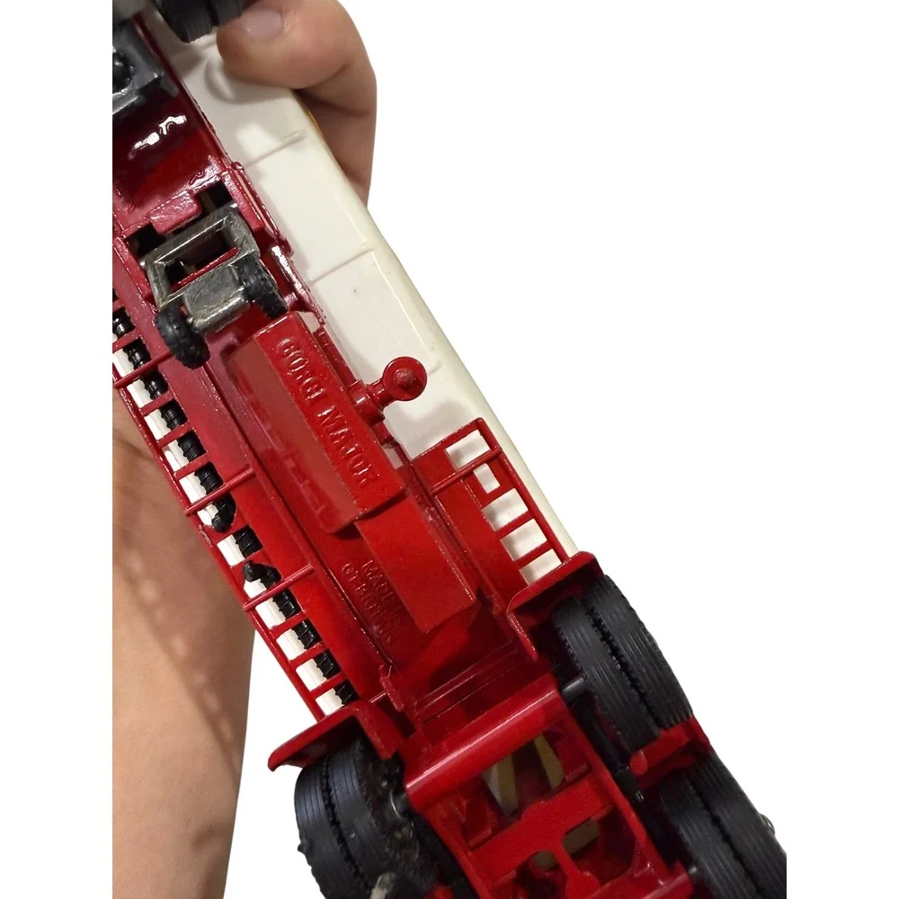 Vintage Corgi Major Mack Truck Esso Gas Tanker Diecast White Red Great Britain